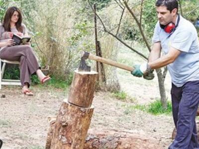 Η μόδα με τους "Συζύγους Προς Ενοικ...