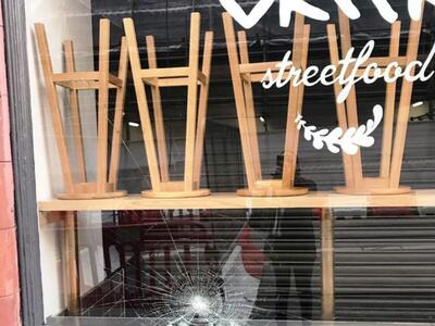 Ρατσιστές τραυμάτισαν υπάλληλο ελληνικού...