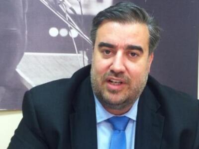 O Tσίπρας σε ρόλο φτωχού Άη Βασίλη