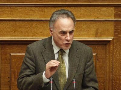  Ν. Τσούκαλης "Έζησα την απαξιωτική...