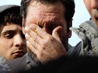 Μετανάστες βρέθηκαν σε προσαραγμένο σκάφ...