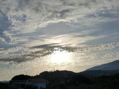 Με θερμοκρασία και εικόνες φθινοπώρου ξη...