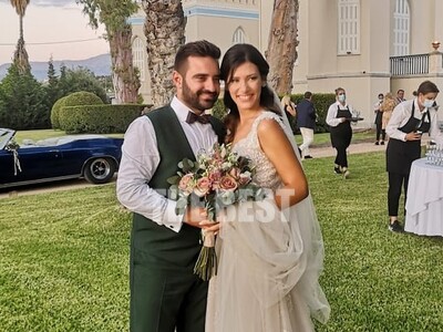 ΔΕΙΤΕ φωτογραφίες από το γάμο του δημοτι...