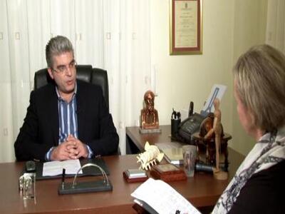 «Ολική αρθροπλαστική γόνατος ελάχιστης ε...