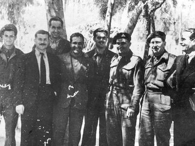 31/3/1945. Με άλλα μέλη της κρητικής αντ...