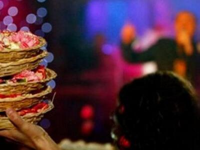 Έλληνας τραγουδιστής έσπασε όλα τα ρεκόρ...