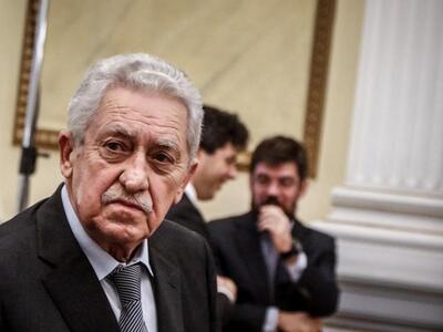 Κουβέλης: Μακρυά από τους δημοσιογράφους...