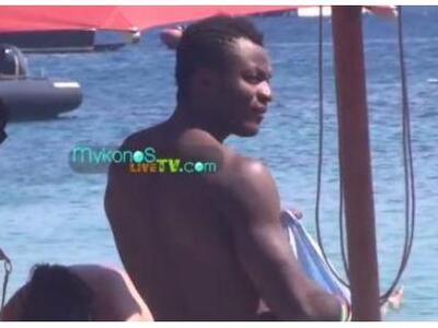 Ο Σουλέι Μουντάρι στην Μύκονο