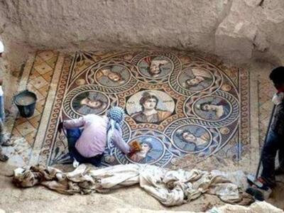 Κόβουν την ανάσα τα ψηφιδωτά στην αρχαία...