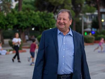 Ο Δήμος Αιγιαλείας αποστέλλει καδοπλυντή...