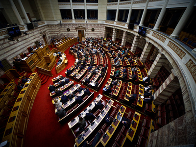 Παρακολουθήσεις: 5 κόμματα ζητούν σύγκλη...