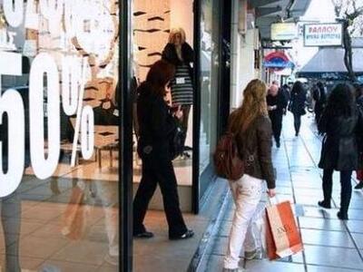 Πάτρα: "Βουτιά" στην αγοραστικ...