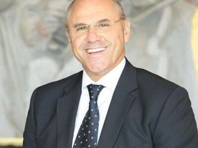 Πάτρα: H απάντηση του Κώστα Αντζουλάτου ...