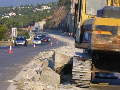 Αναγκαστική παράκαμψη στο ρεύμα της εθνι...