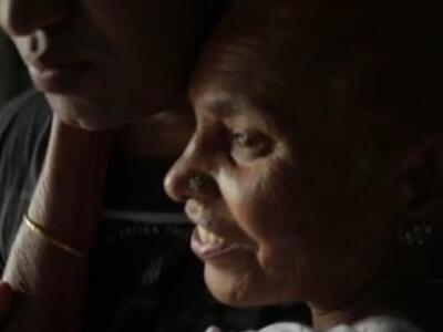 Bρήκε την οικογένειά του μετά από 25 χρό...