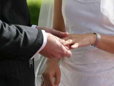 Τρίκαλα: Διαλύθηκε ο γάμος όταν αποκαλύφ...