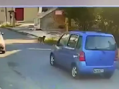 Βίντεο σοκ: Οδηγός στη Θεσσαλονίκη παρασ...