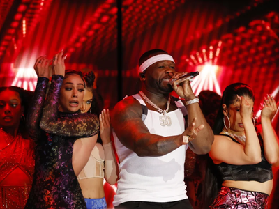 Χρυσάφι για τον 50 Cent στη Μύκονο - Ο τ...