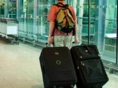 25.000 Έλληνες μετανάστες έφτιαξαν βαλίτ...