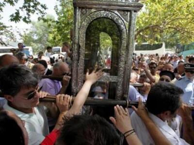 Κεφαλονιά: Τα φιδάκια της Παναγίας και η...