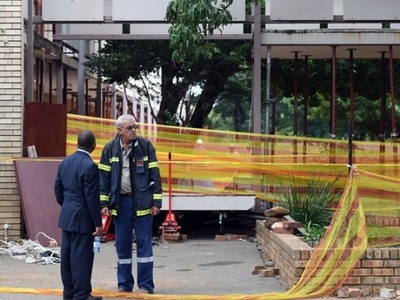 Νότια Αφρική: Σκοτώθηκαν τρεις μαθητές &...