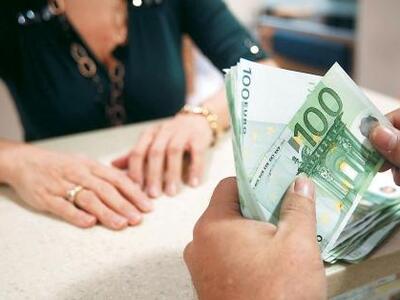 Εισέπραττε τη σύνταξη της νεκρής πεθεράς της