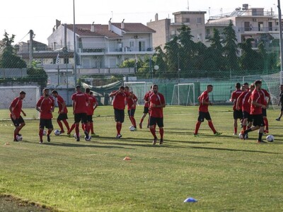 O Nτάσιος δεν πάει στο Ηράκλειο - Στη θέ...