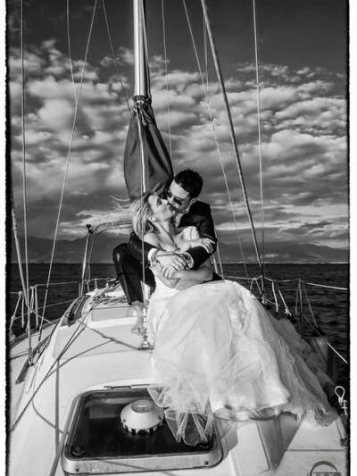 Από τον γάμο της με τον Βασίλη φωτό απο fb