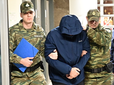 Ο σμήναρχος είχε πάρει 25.000 ευρώ από τ...