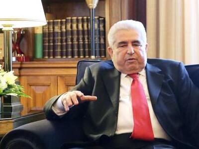 Πήρε πίσω τις καταγγελίες για την κόρη τ...