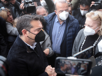 Τσίπρας για Μητσοτάκη: Mε τις επιλογές τ...