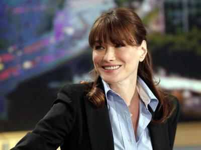  Αγοράκι περιμένει η Carla Bruni!