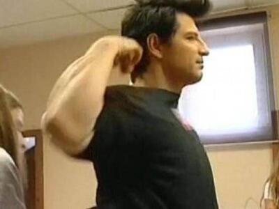 Ο Σάκης Ρουβάς μεταμορφώθηκε σε... Θέμο ...