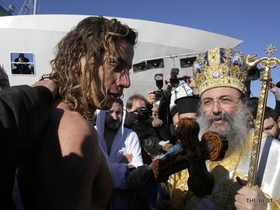 Θεοφάνεια 2019 - Ο 19χρονος Μάρκος Αναστ...