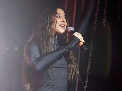 Μαρίνα Σάττι: Η πρώτη της εμφάνιση μετά ...