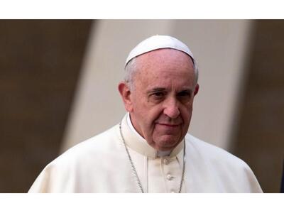 Χριστός Ανέστη στα ελληνικά από τον Πάπα...