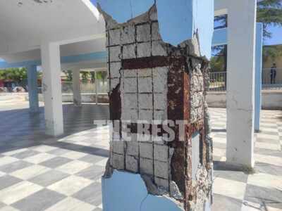 Πάτρα: Υπό κατάρρευση το στέγαστρο στην ...
