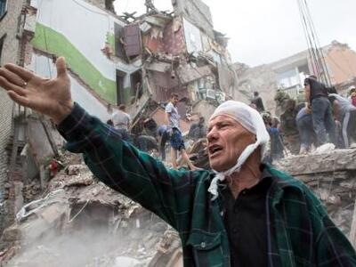 Ουκρανία: Αεροπορική επιδρομή με θύματα αμάχους  