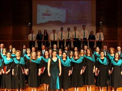 Αφιέρωμα στον Μανώλη Καλομοίρη από την Χ...