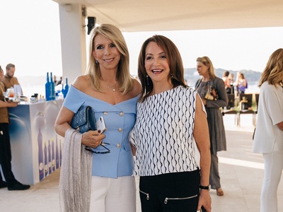 ΖΕΤΑ ΑΝΤΣΑΚΛΗ, ΒΑΝΑ ΛΑΒΙΔΑ