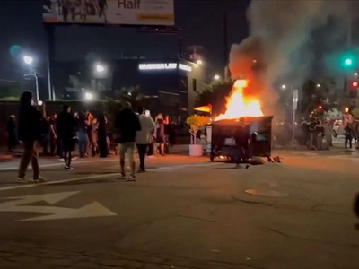 Λος Άντζελες: Παράνομες οι συναθροίσεις ...