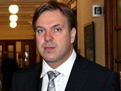 Πεταλωτής: Το ΠΑΣΟΚ σε ανυπαρξία με επιλ...