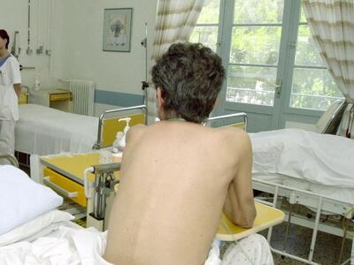 Ο αριθμός των ενηλίκων με κυστική ίνωση ...