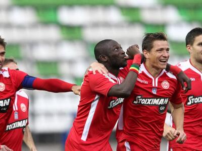 Σουπερλίγκ: Άνετο πέρασμα του εντυπωσιακ...