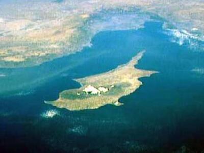 Απίστευτο: Στο Google δεν ξέρουν αν η Κύ...