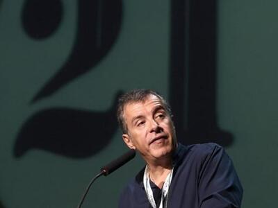 «Ναι» από  Θεοδωράκη στη συγκρότηση Επιτ...