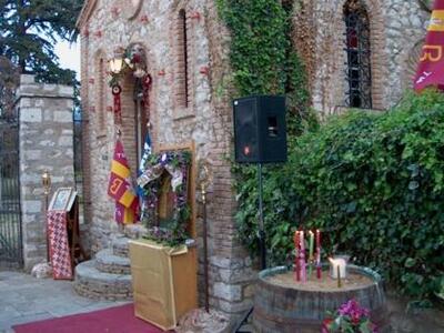 Πάτρα: Κλίμα κατάνυξης το Πάσχα στο εκκλ...