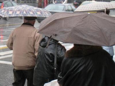 Βροχερός και σήμερα ο καιρός