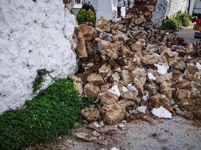  Έντρομοι βγήκαν από τα σπίτια τους στην...