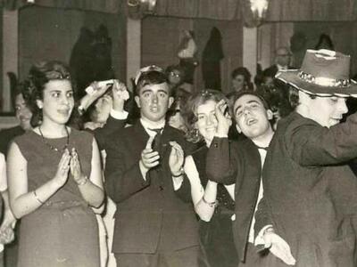 Πάμε σαν άλλοτε με αφίσσες και φωτογραφί...